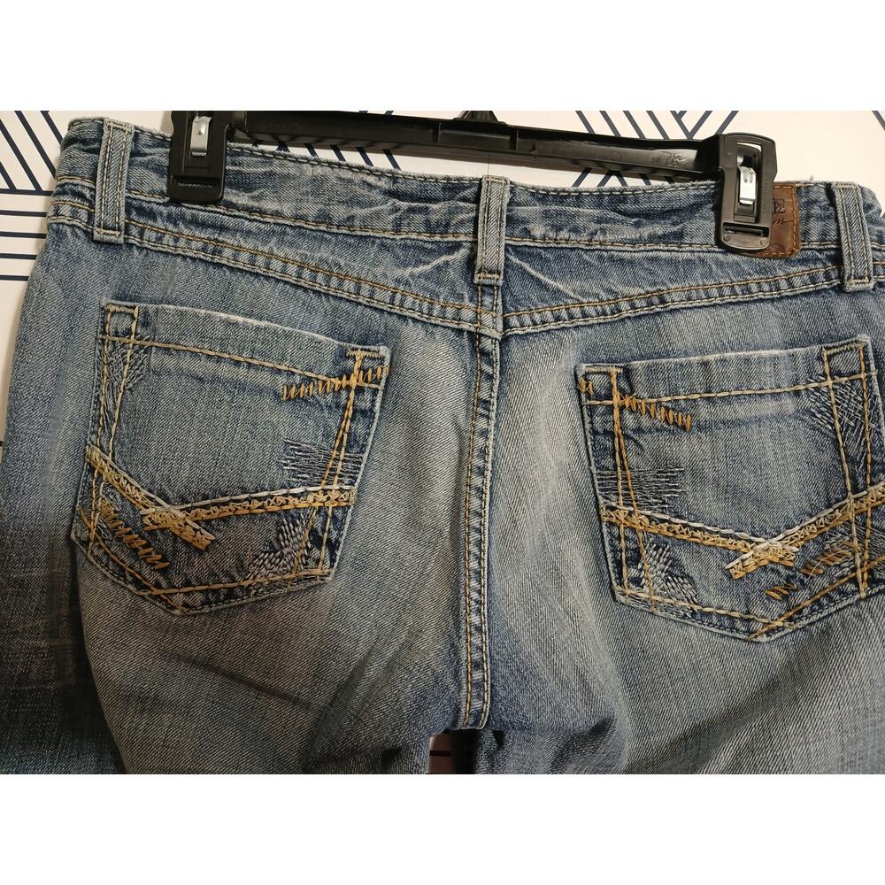 BKE Sabrina Distressed Denim Size 29 - Picture 3 of 5